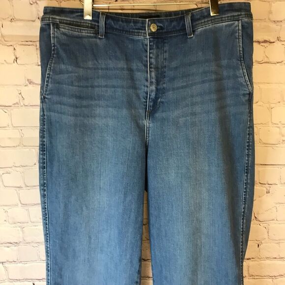 Talbots Classic Light Blue Wide Leg Denim Trouser Jeans High Rise Minimalist 8 - Picture 14 of 14